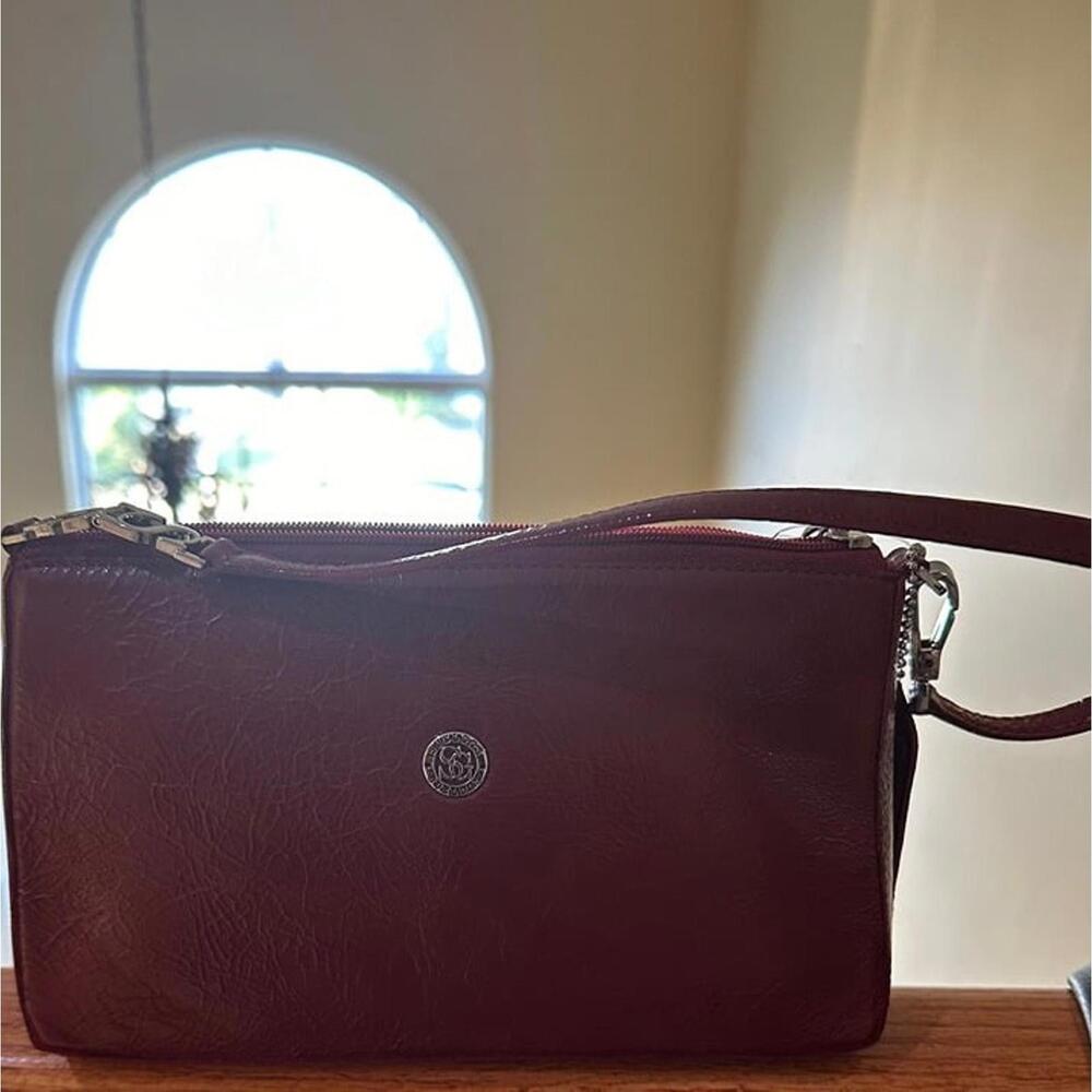 Sueldos short-strap bag